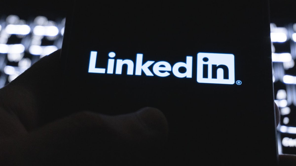 Boost Growth: LinkedIn Marketing for Small Business Success