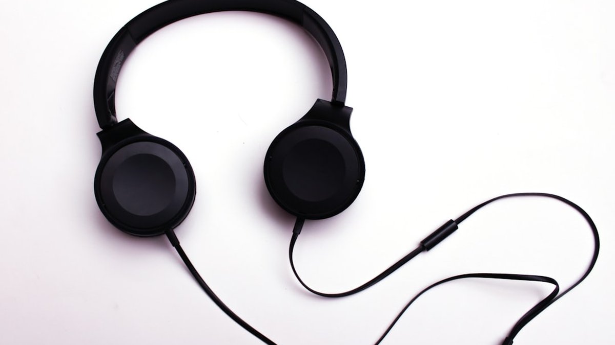 Smart Choices: Social Listening Tools for Business ROI